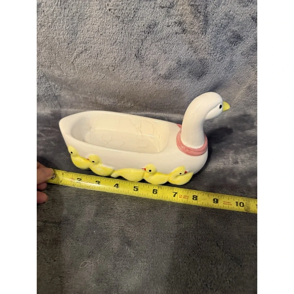 Vintage Soap Dish‎ Mother Goose with her Babies